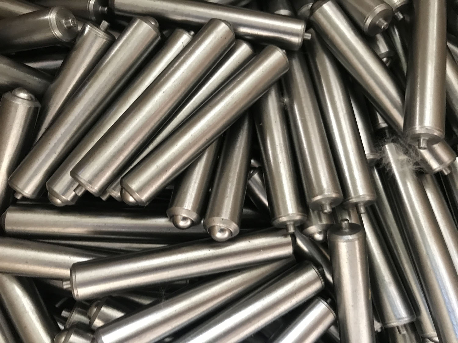 Spiene con sfere ribadite